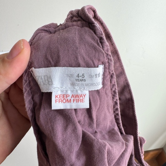Zara Ruffle strap denim overalls mauve neutral boho Scandi style girls 4T - Picture 3 of 5